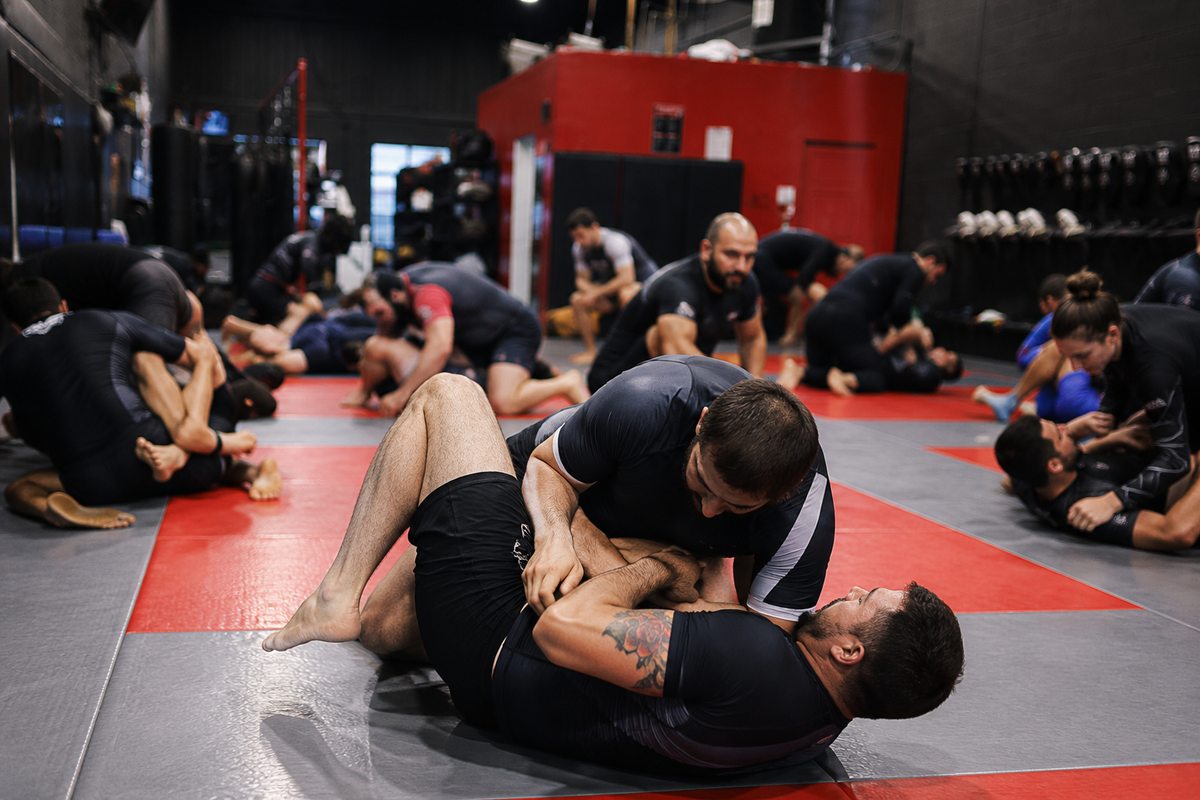 No-Gi BJJ training at Crow